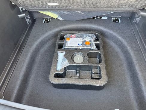 New 2026 Jeep Compass Latitude image 35