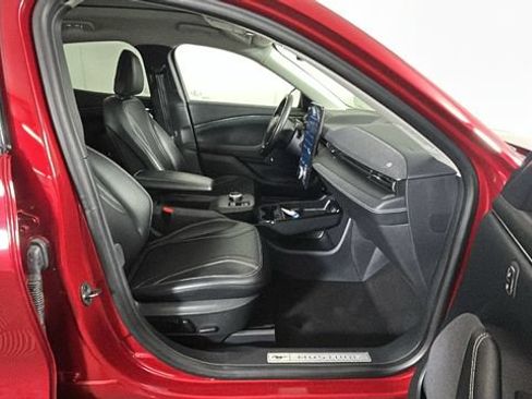 Used 2021 Ford Mustang Mach-E Premium AWD/4WD image 30