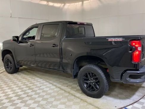 Used 2021 Chevrolet Silverado 1500 LT Trail Boss w/ Convenience Package II AWD/4WD image 6