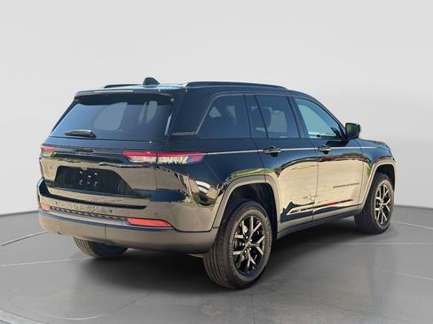 New 2026 Jeep Grand Cherokee Altitude AWD/4WD image 4