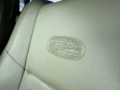 Used 2018 Jeep Grand Cherokee Overland image 46