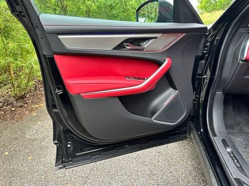 New 2026 Jaguar F-PACE R-Dynamic S image 11