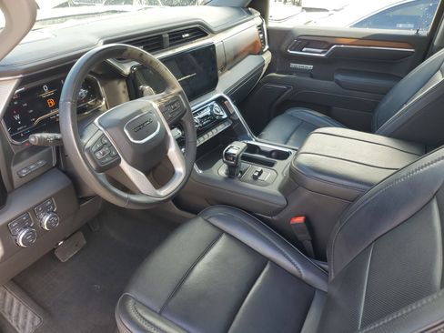 Used 2025 GMC Sierra 1500 Denali w/ Denali Reserve Package AWD/4WD image 19