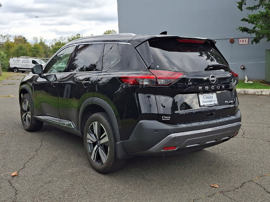 Used 2023 Nissan Rogue SL AWD/4WD image 7