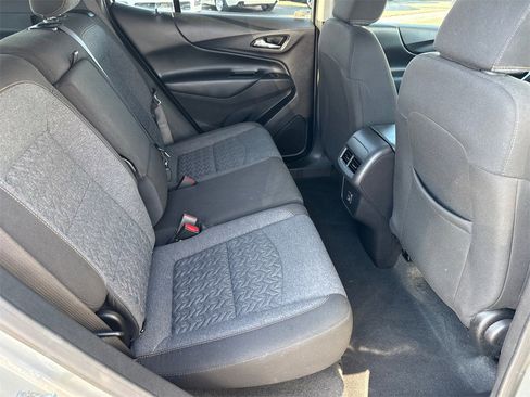 Used 2024 Chevrolet Equinox LT image 16