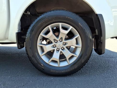 Used 2021 Nissan Frontier SV RWD image 22