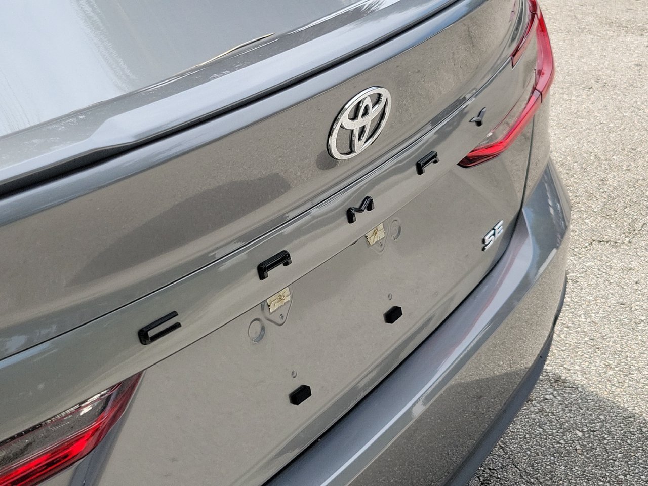 Used 2026 Toyota Camry SE FWD image 6