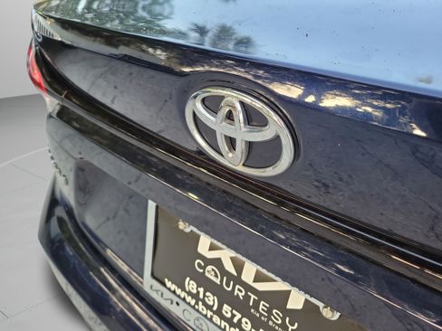 Used 2022 Toyota Corolla LE FWD image 30