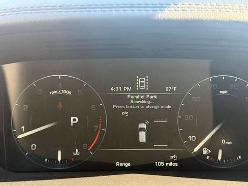 Used 2016 Land Rover Range Rover HSE image 24