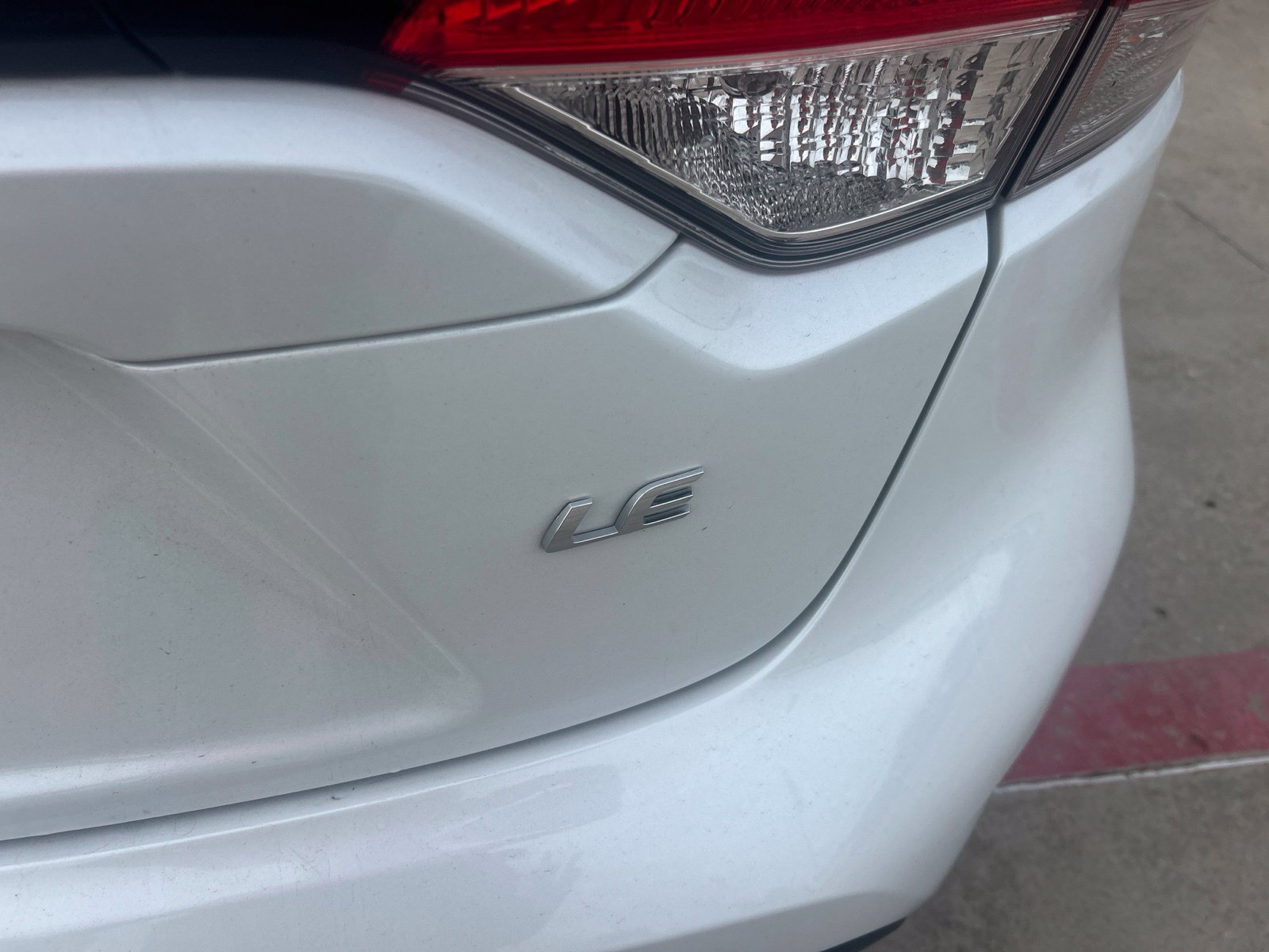 Used 2025 Toyota Corolla LE FWD image 13