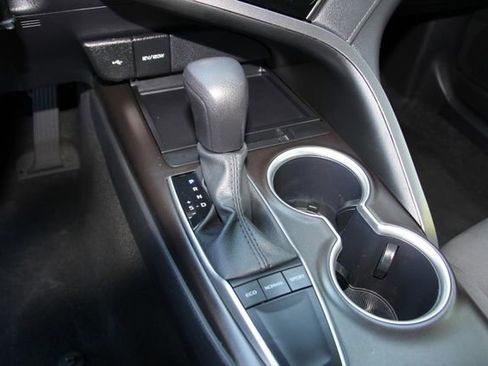 Used 2024 Toyota Camry LE image 23