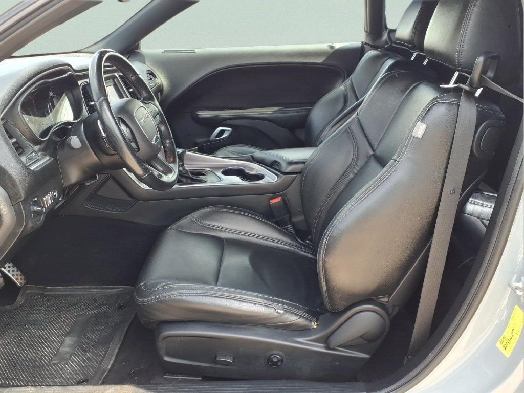Used 2021 Dodge Challenger R/T w/ Blacktop Package RWD image 15