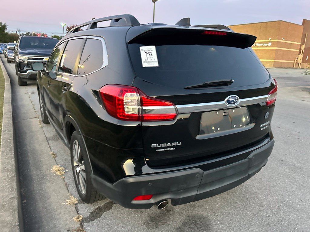 Used 2020 Subaru Ascent Limited w/ Technology Package AWD/4WD image 4