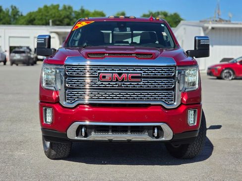 Used 2022 GMC Sierra 2500 Denali AWD/4WD image 2