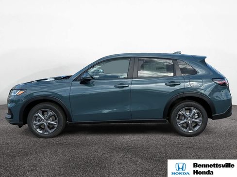 New 2026 Honda HR-V LX image 2