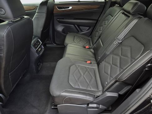 Used 2026 Volkswagen Atlas SE AWD/4WD image 35