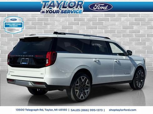Certified 2025 Ford Expedition Max Platinum w/ Platinum Ultimate Package image 3