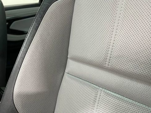 Used 2020 Land Rover Range Rover Evoque First Edition image 20