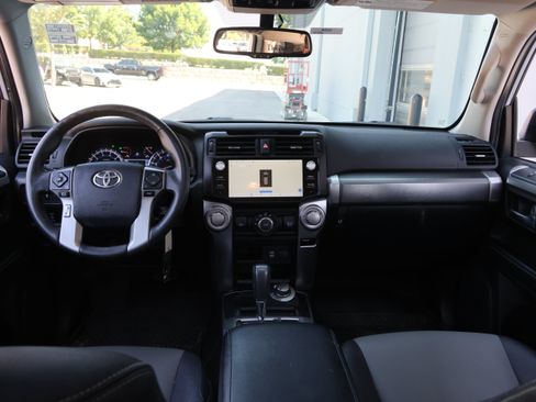 Used 2018 Toyota 4Runner SR5 Premium AWD/4WD image 16
