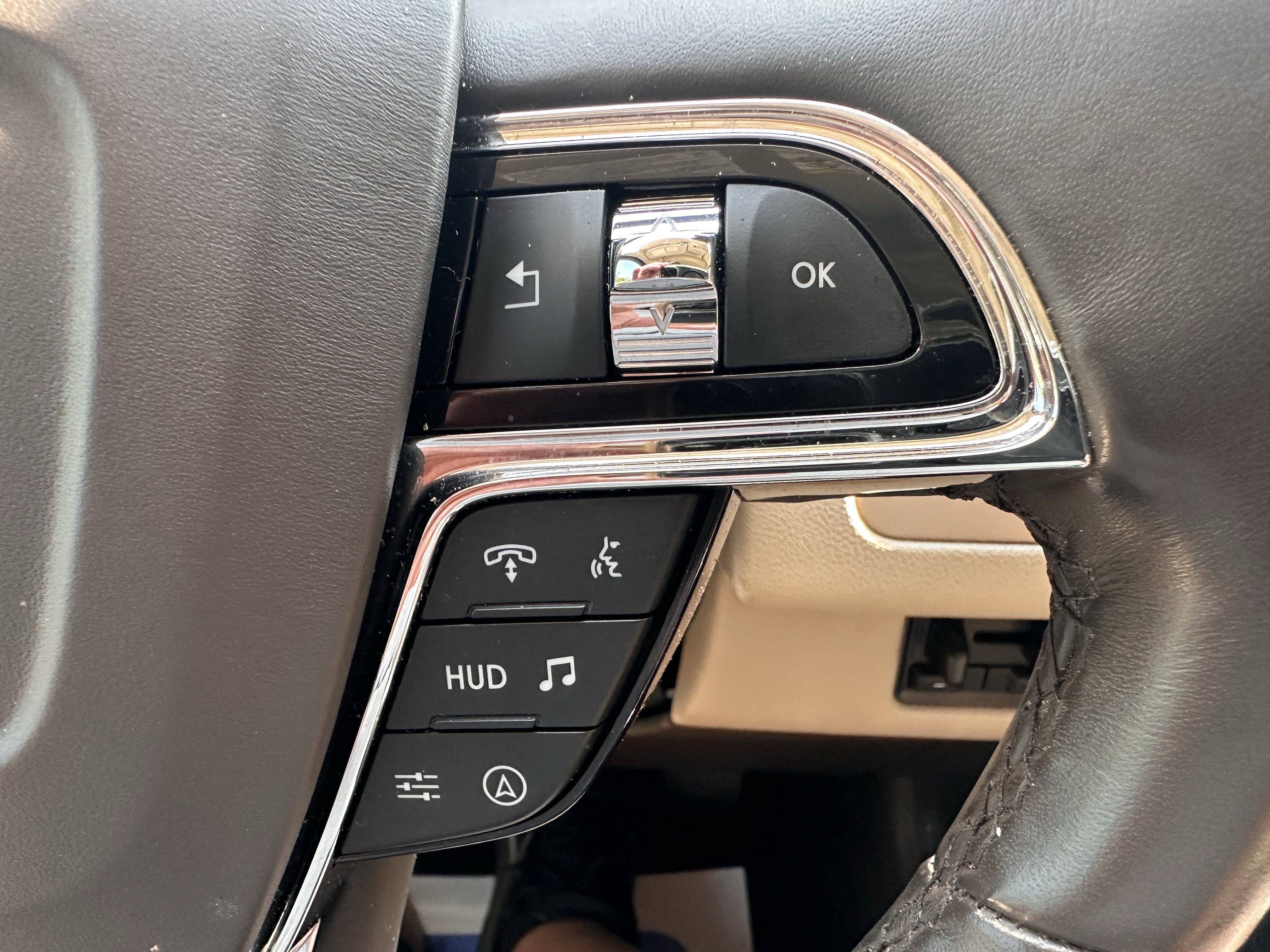 Used 2024 Lincoln Navigator L Reserve AWD/4WD image 25