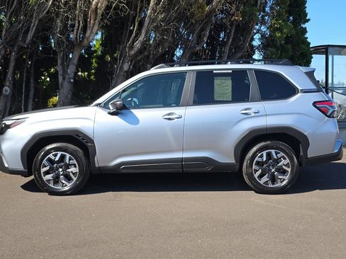 Used 2026 Subaru Forester Premium AWD/4WD image 7