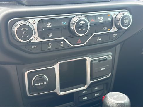 Used 2023 Jeep Gladiator Sport w/ Trailer Tow Package image 33