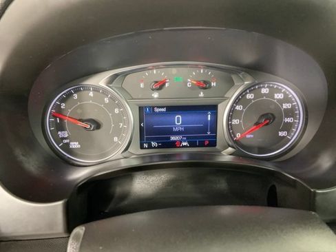 Used 2024 GMC Terrain SLE FWD image 31