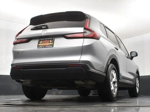 Used 2025 Honda CR-V LX image 13