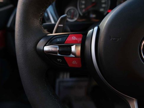 Used 2016 BMW M4 Coupe image 32