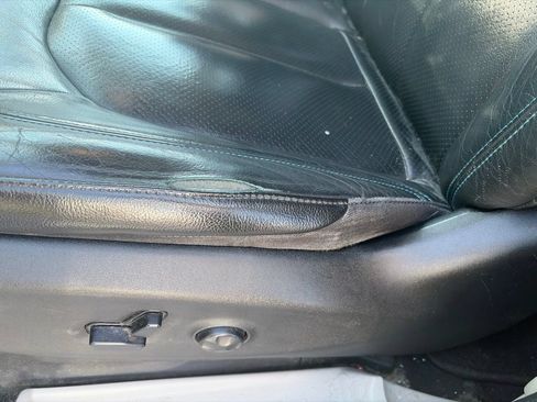 Used 2021 Chrysler Pacifica Touring-L FWD image 11
