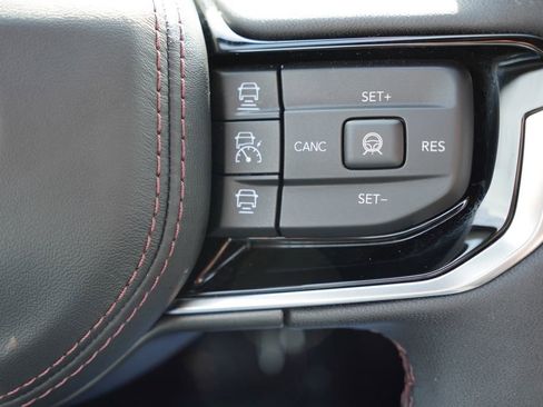 Used 2025 Jeep Wagoneer S Launch Edition image 37