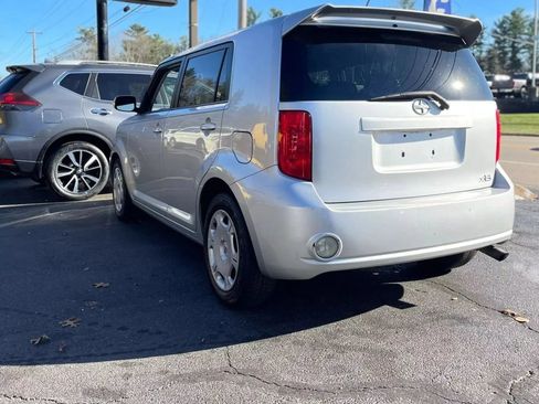 Used 2008 Scion xB FWD image 5