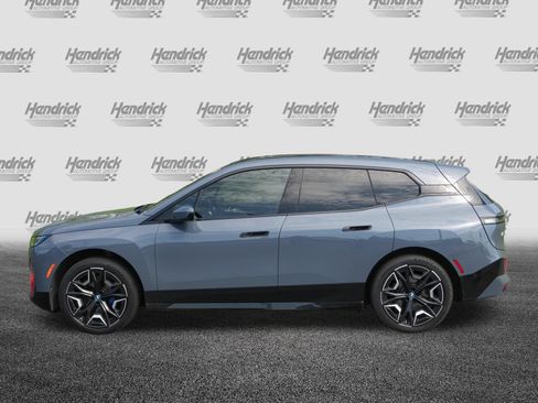 Used 2024 BMW iX xDrive50 w/ Premium Package AWD/4WD image 6
