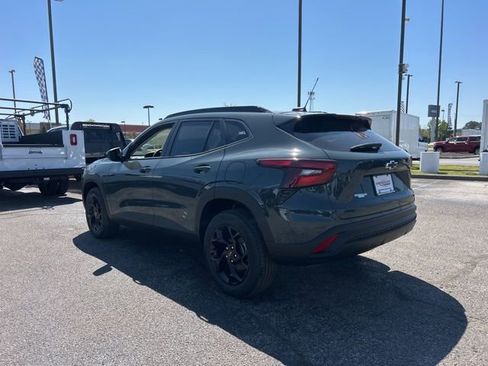 New 2026 Chevrolet Trax LT image 5