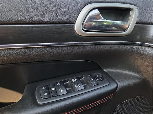 Used 2018 Jeep Grand Cherokee Trailhawk AWD/4WD image 13