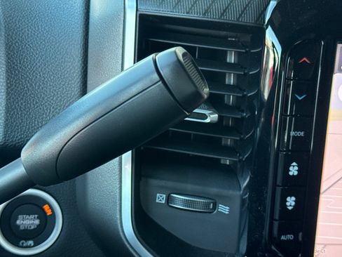 New 2026 RAM 2500 Big Horn AWD/4WD image 20