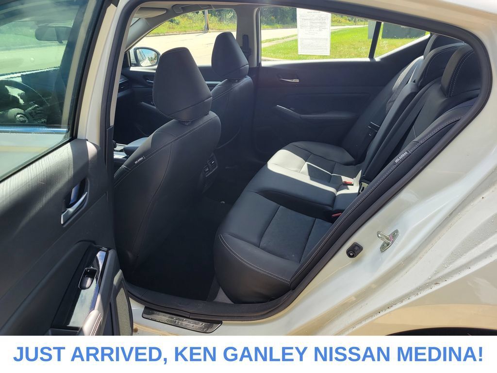 Certified 2024 Nissan Altima 2.5 SL AWD/4WD image 16