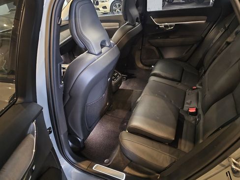 Certified 2025 Volvo V90 B6 Cross Country Plus image 13