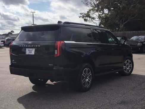 New 2025 Ford Expedition Max Active image 5