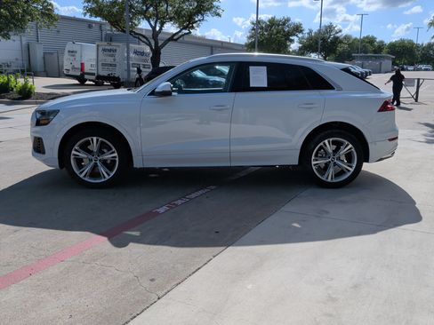 Certified 2023 Audi Q8 Premium w/ Convenience Package AWD/4WD image 7