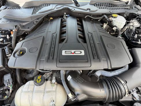 Used 2021 Ford Mustang GT RWD image 31