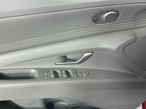 Used 2022 Hyundai Elantra SEL w/ Convenience Package image 23