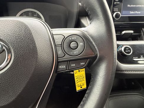 Used 2020 Toyota Corolla SE w/ Carpet Mat Package (TMS) image 11