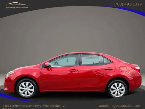Used 2014 Toyota Corolla LE FWD image 3
