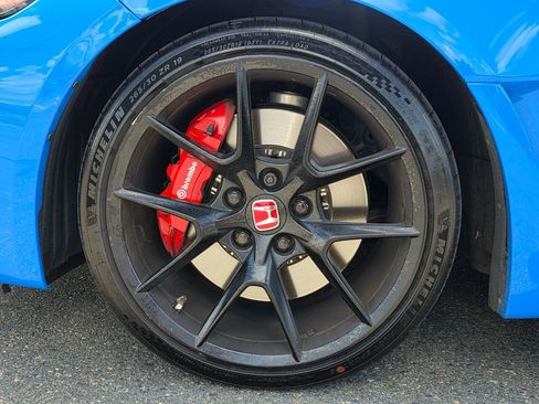 Used 2023 Honda Civic Type R image 12