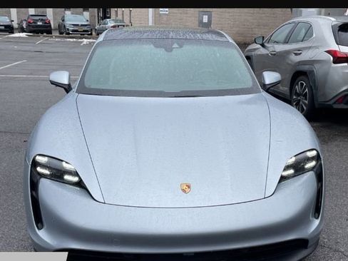 Used 2020 Porsche Taycan 4S image 5