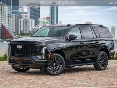 Used 2025 Cadillac Escalade Sport w/ LPO, ONYX Package AWD/4WD image 12