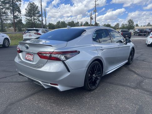 Used 2021 Toyota Camry XSE image 5