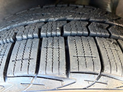 Used 2023 Tesla Model 3 Standard Range image 31