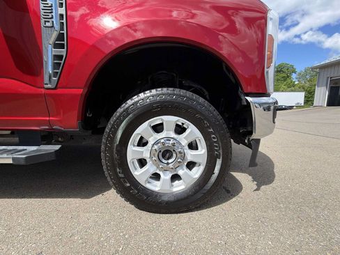 Used 2024 Ford F250 XLT w/ FX4 Off-Road Package AWD/4WD image 18